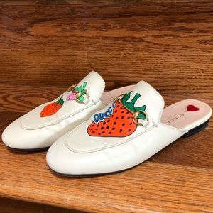 Gucci Princetown Strawberry Leather Loafer Mule w/ Horsebit (worn twice)